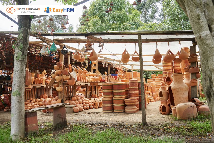 Với quy mô lớn, việc theo dõi hiệu suất làm việc của từng bộ phận, từng công nhân trở nên khó khăn