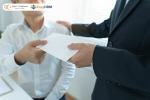 Tiền thưởng nhằm khuyến khích sự đóng góp của nhân viên