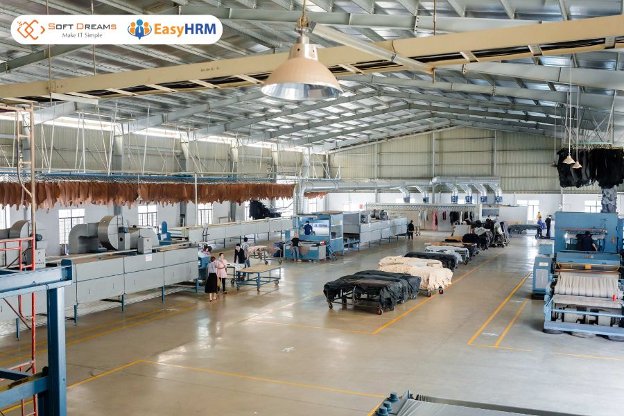 Bài toán nhân sự của nhà máy đông lao động