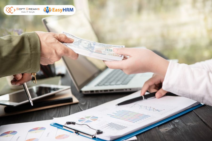 Ghi rõ mức lương và phụ cấp nếu có