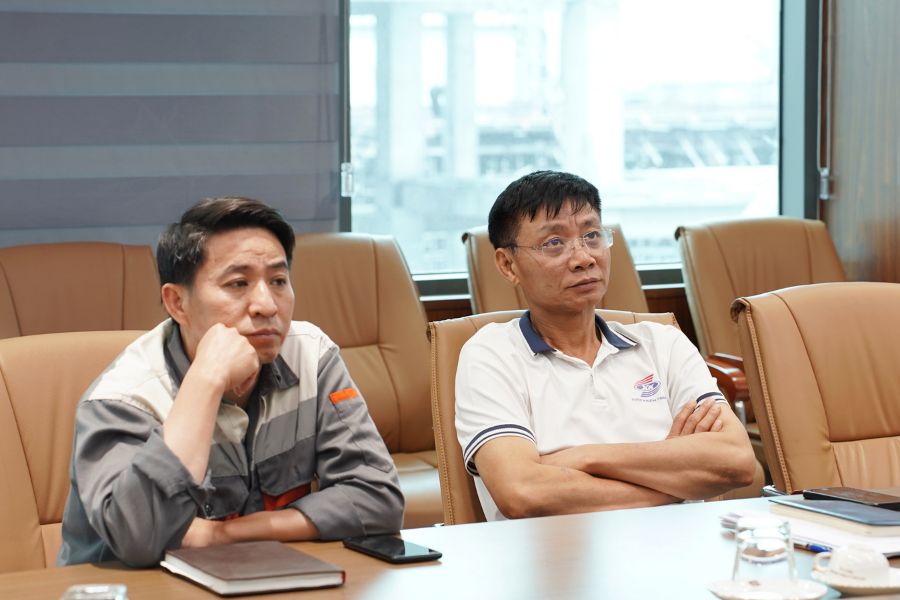 Buổi làm việc có sự tham gia của đại diện các phòng ban trực tiếp gắn với sản xuất