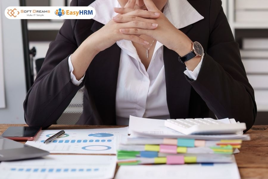 Khó quản lý & theo dõi thời gian chấm công